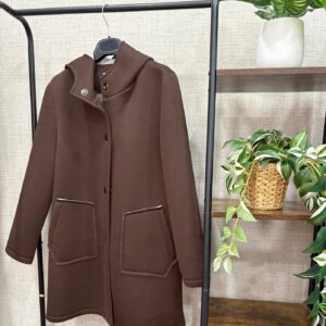 Abrigo de neopreno marrón