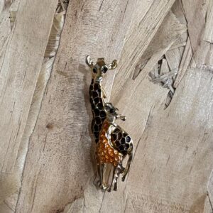 Broche jirafa