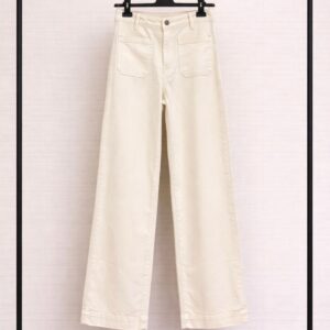 Pantalón amarillo mantequilla