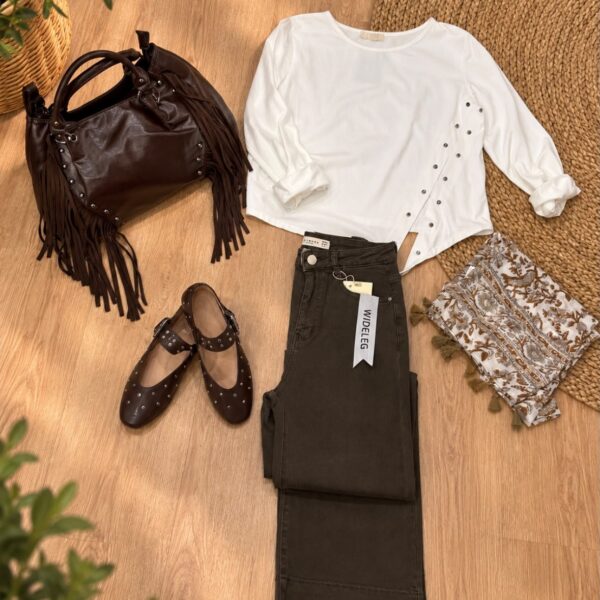 Look con tachuelas