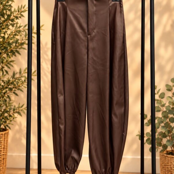 Pantalón Izas marrón